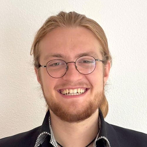 A profile image of Fabian Bleiziffer.